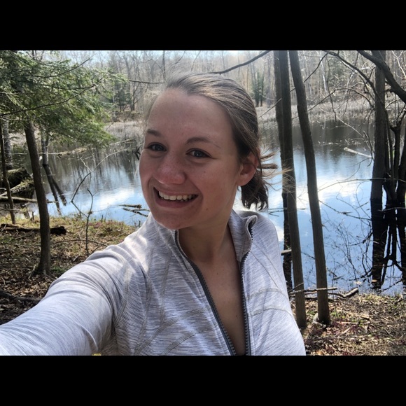 Meet your Posher, Isabelle - Picture 1 of 1